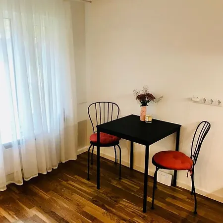 Apartment Hingega Korter Kesklinnas “kalamaja”mere Aares.